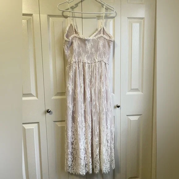 New Aritzia Wilfred Tuberose Dress Lace tiered midi dress - Picture 8 of 11